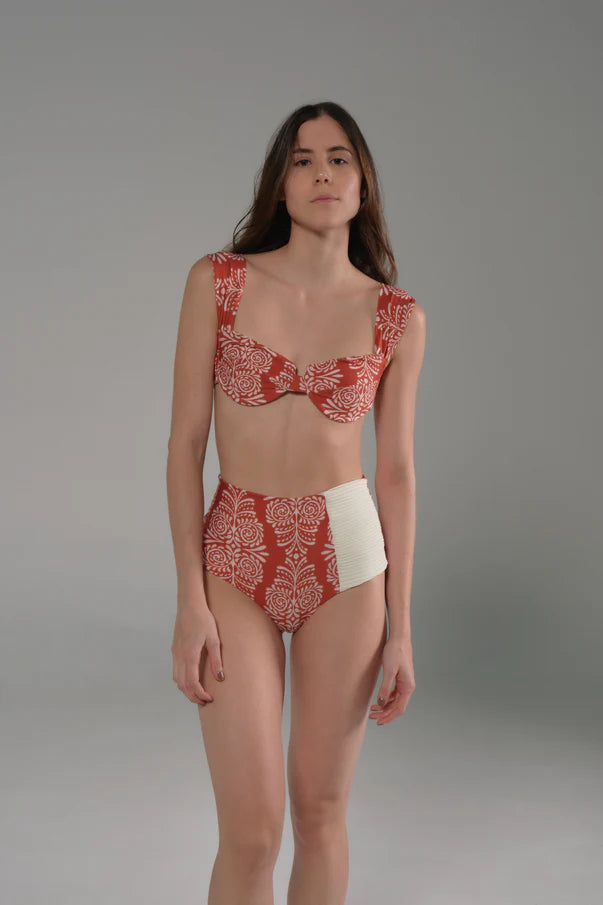 Frida Bottom