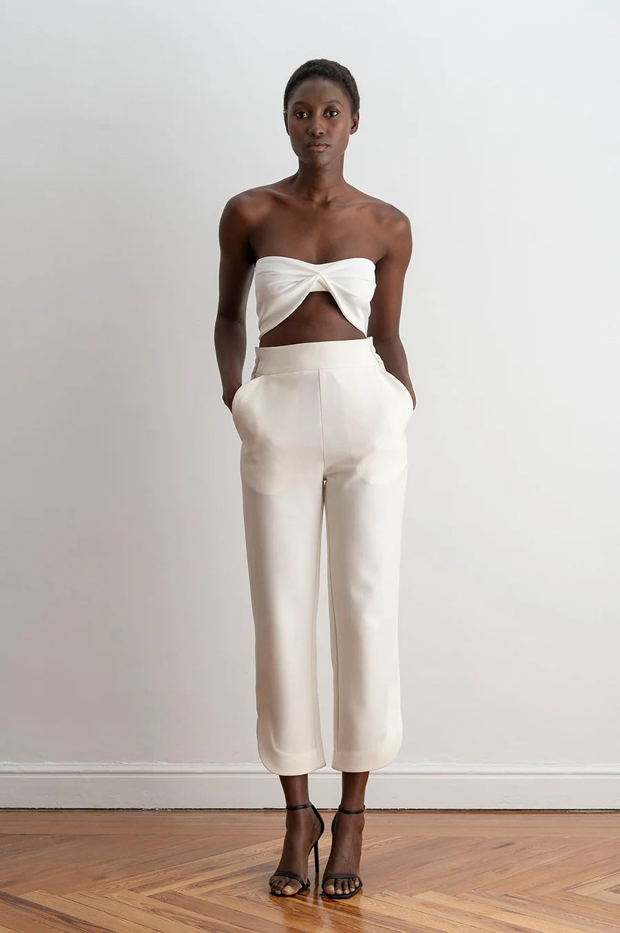 Pantalón Capri Talle Alto Blanco Roto