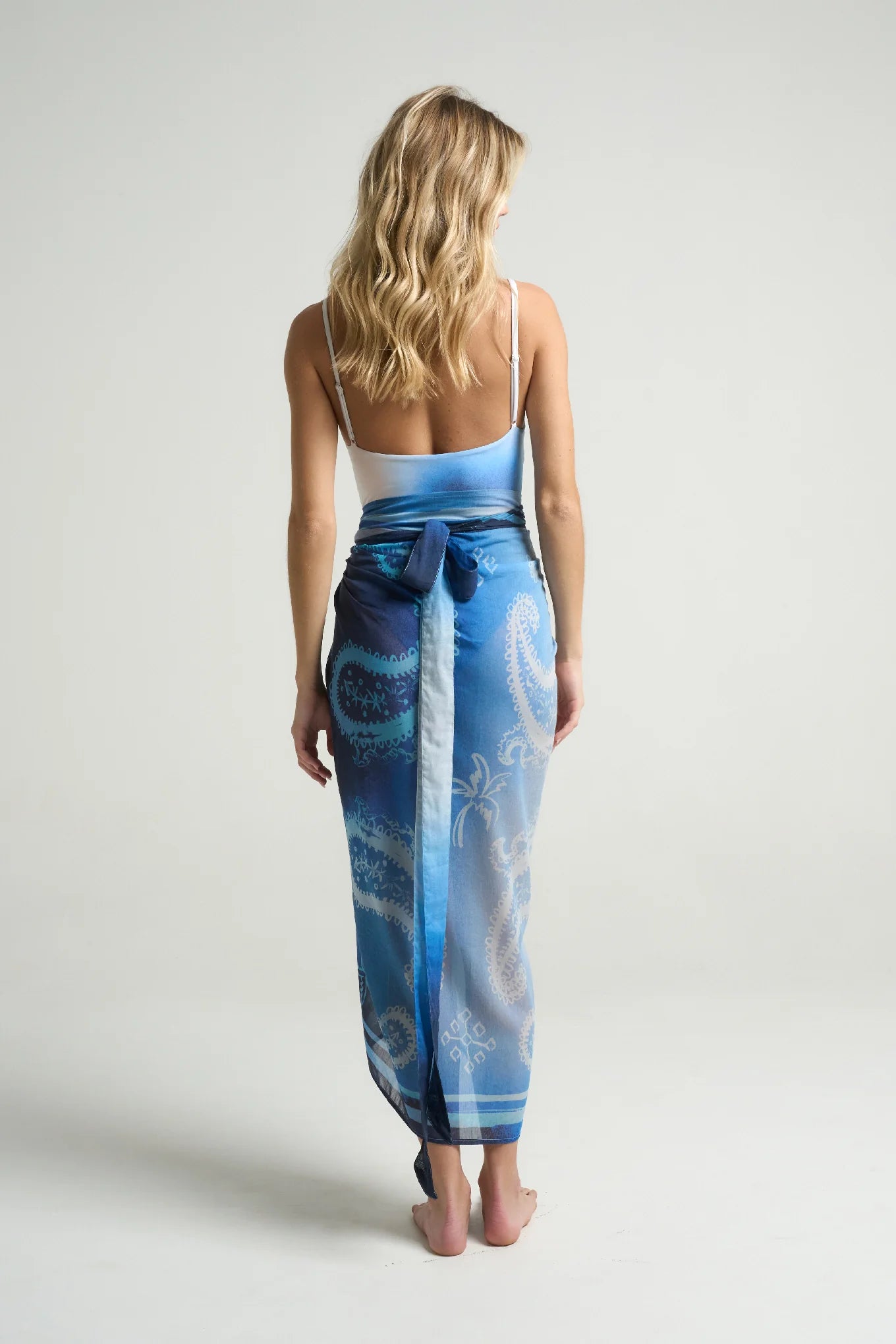 Sarong With Ties Paisley Blue