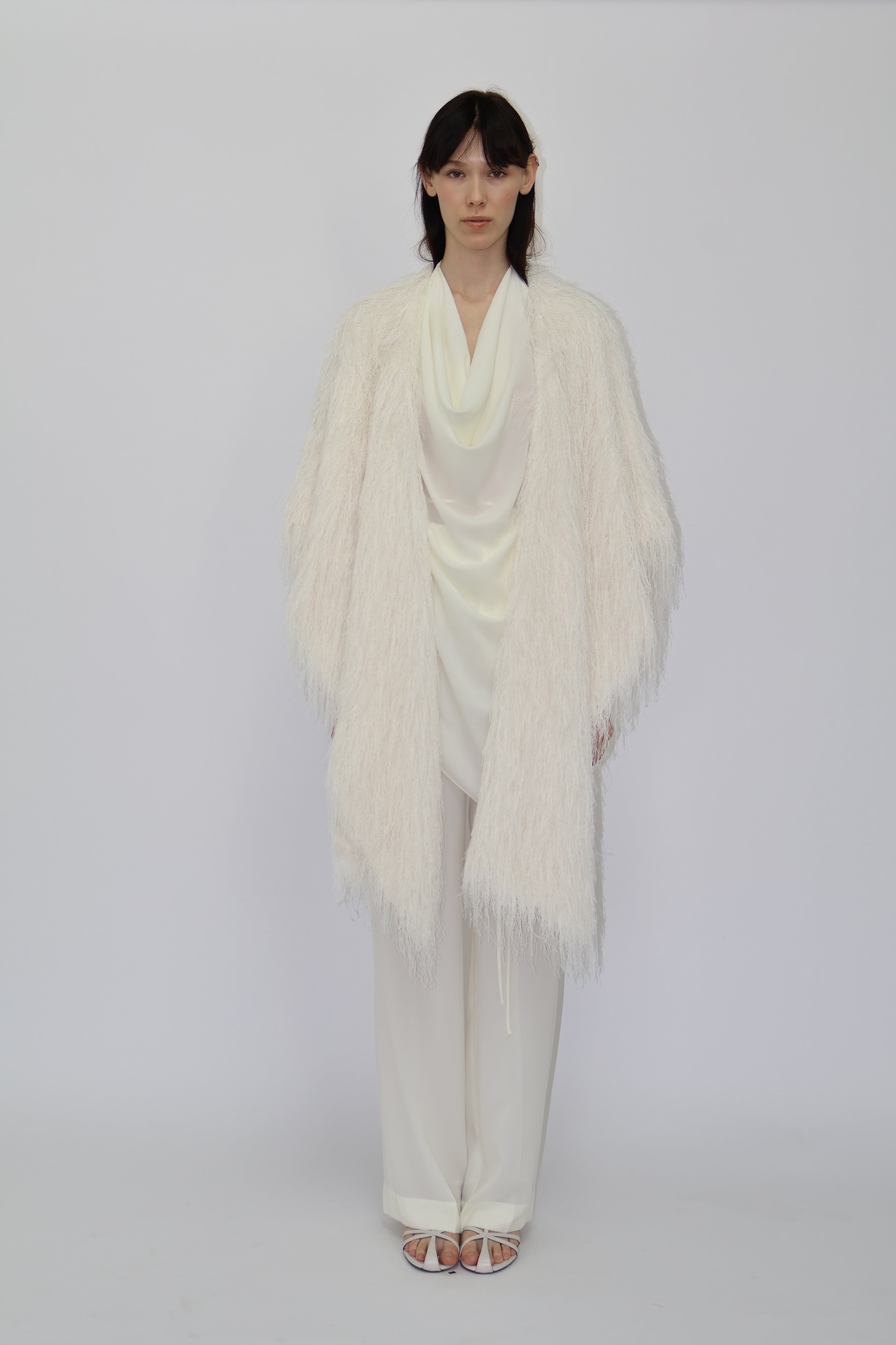 Lili Cape in ivory