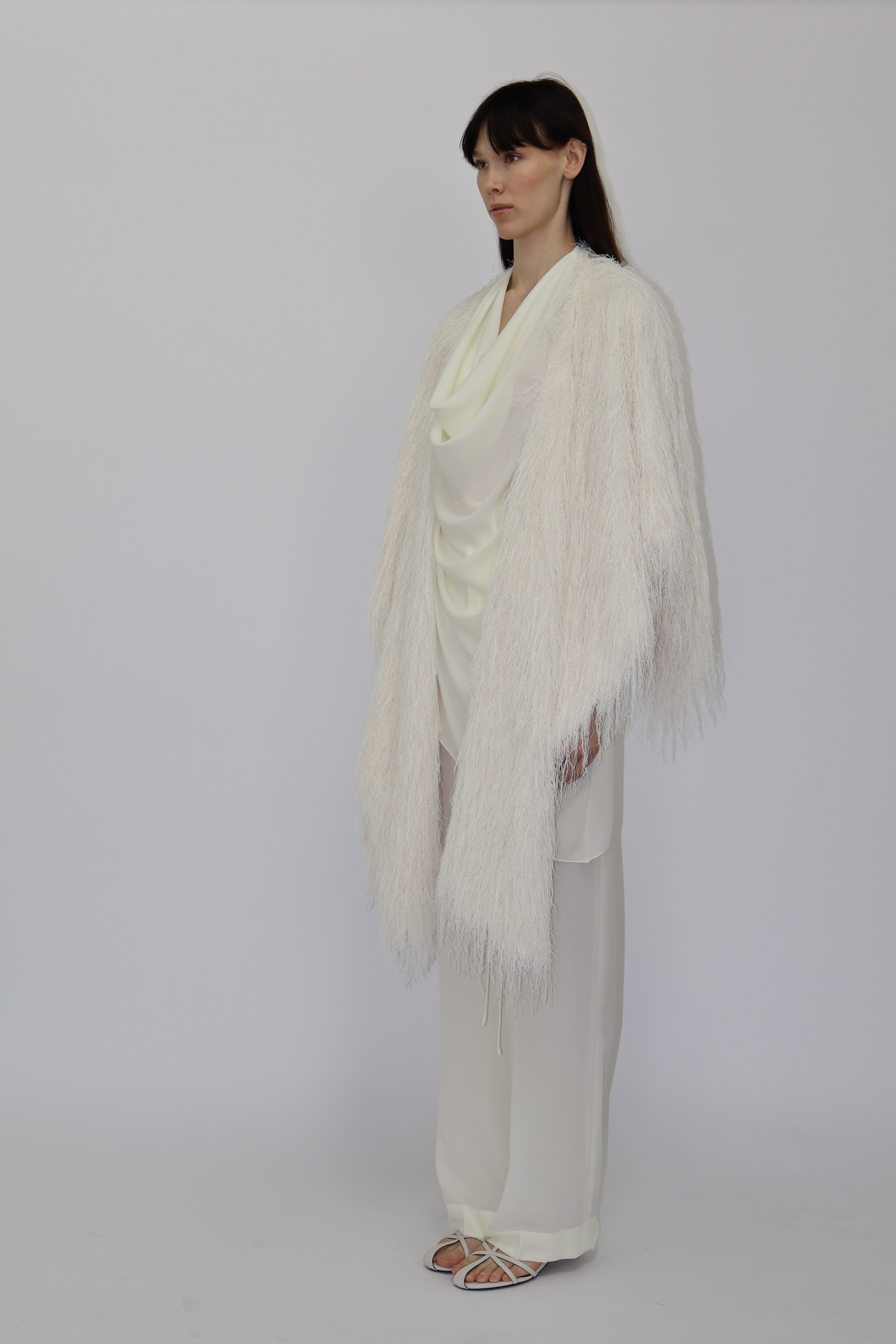 Lili Cape in ivory