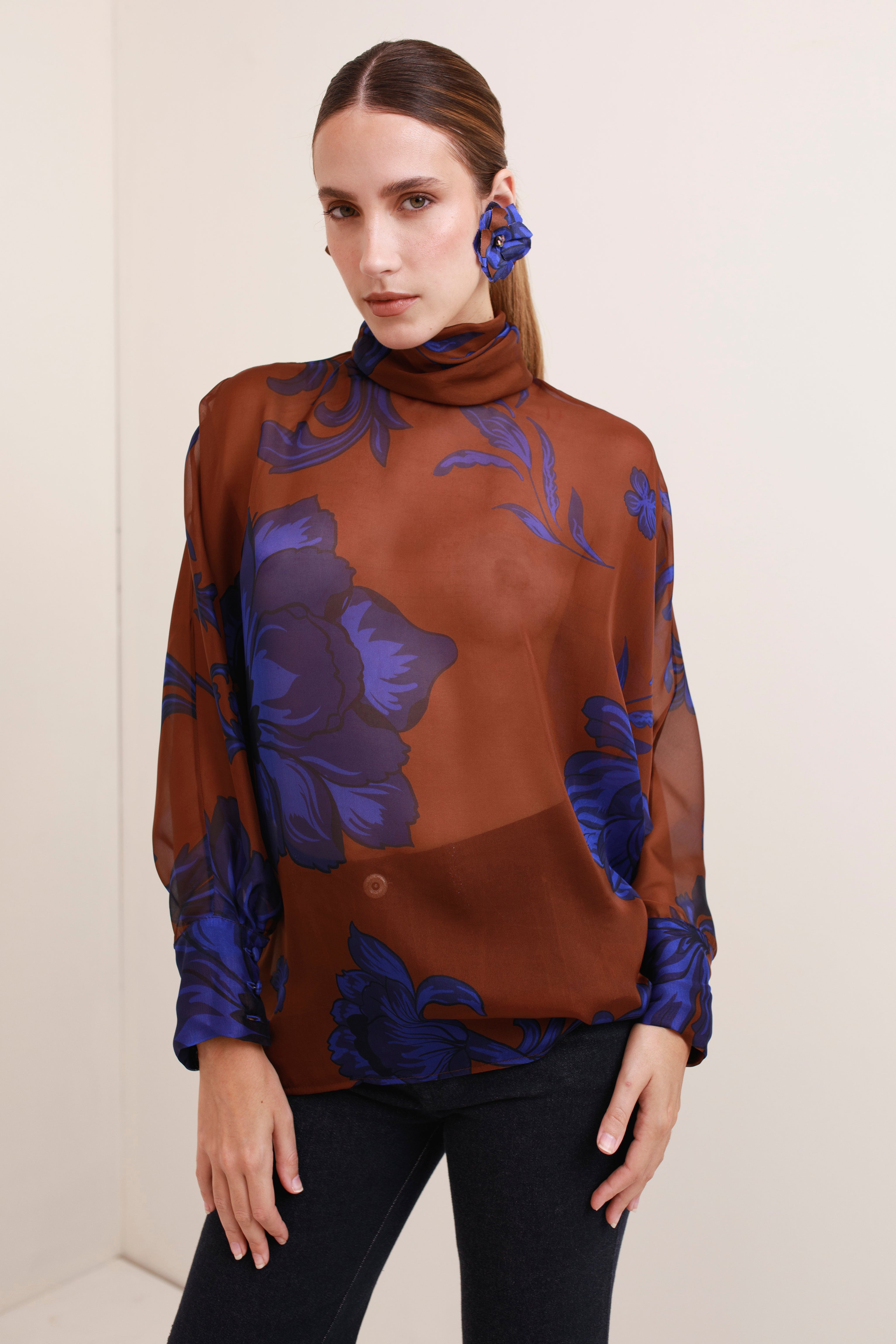 Garden Long sleeve Blouse