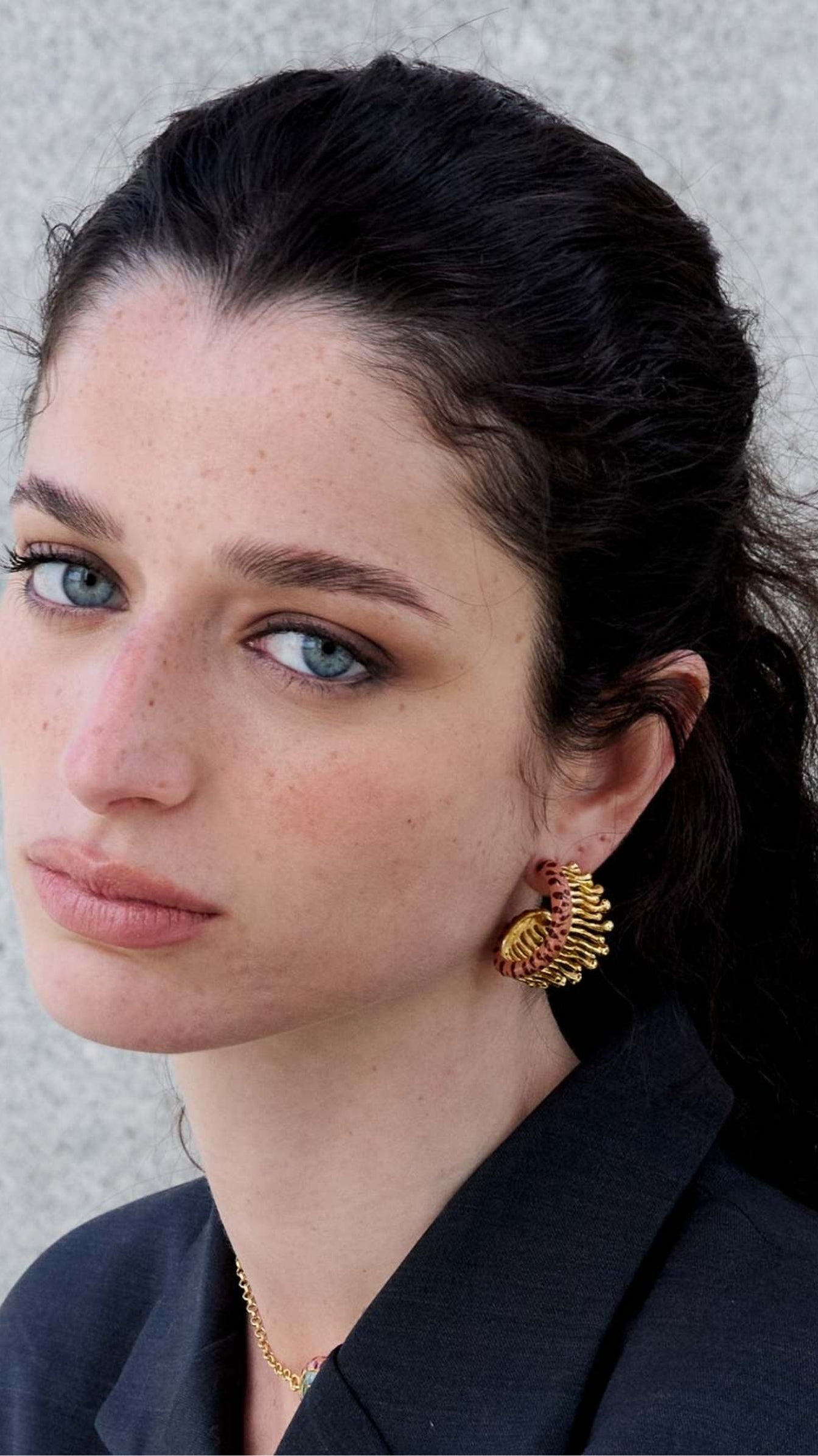 Closed Eyes Hoops